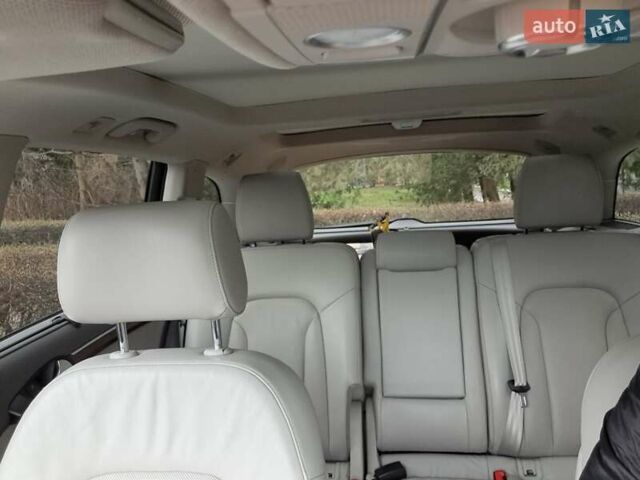 Сірий Ауді Ку 7, об'ємом двигуна 3 л та пробігом 262 тис. км за 23400 $, фото 24 на Automoto.ua