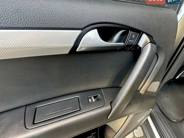 Серый Ауди Ку 7, объемом двигателя 3 л и пробегом 157 тыс. км за 16900 $, фото 22 на Automoto.ua