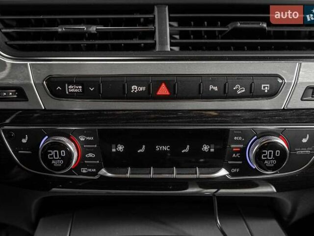 Ауді Ку 7 2015 у Одесі на Automoto.ua Сірий Ауді Ку 7, об'ємом двигуна 2.97 л та пробігом 142 тис. км за 32900 $, фото 37 на Automoto.ua