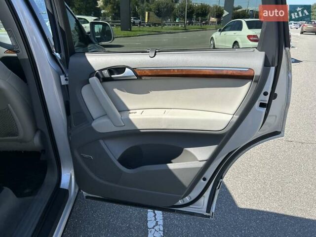 Ауди Ку 7 2015 в Киеве на Automoto.ua Серый Ауди Ку 7, объемом двигателя 3 л и пробегом 265 тыс. км за 16000 $, фото 28 на Automoto.ua