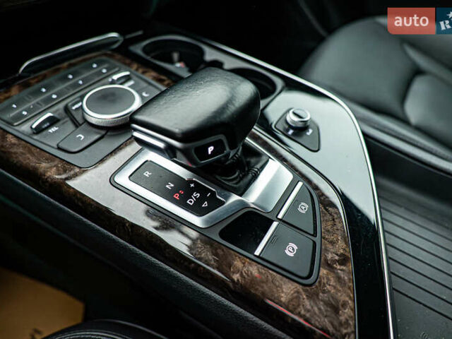 Серый Ауди Ку 7, объемом двигателя 3 л и пробегом 208 тыс. км за 31521 $, фото 18 на Automoto.ua