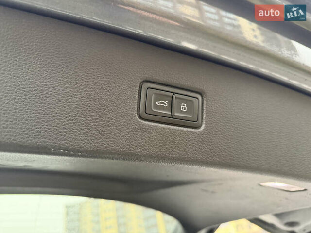 Серый Ауди Ку 7, объемом двигателя 2.97 л и пробегом 246 тыс. км за 34500 $, фото 36 на Automoto.ua