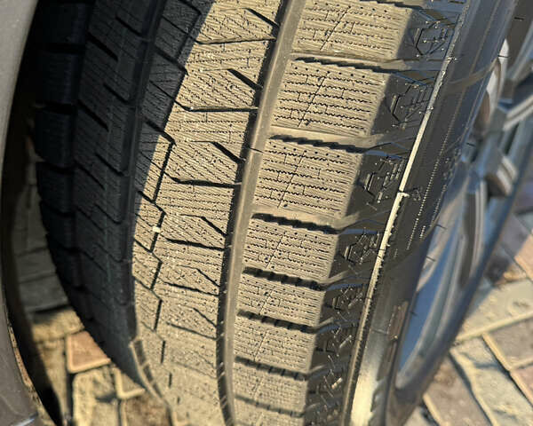 Сірий Ауді Ку 7, об'ємом двигуна 3 л та пробігом 177 тис. км за 22999 $, фото 8 на Automoto.ua