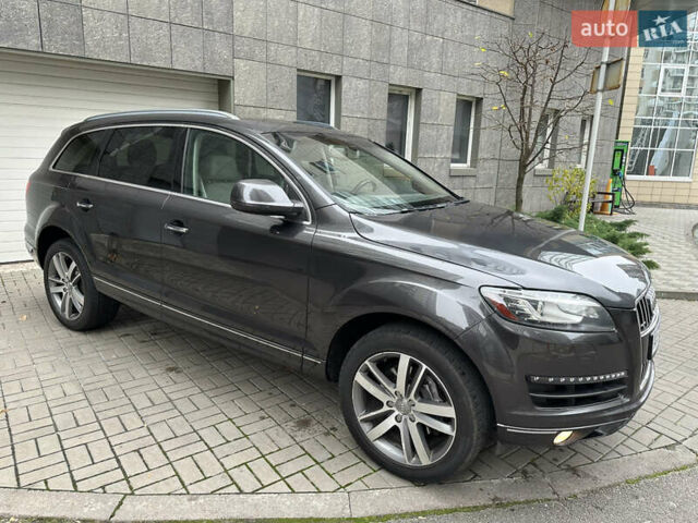 Серый Ауди Ку 7, объемом двигателя 2.97 л и пробегом 228 тыс. км за 21000 $, фото 1 на Automoto.ua