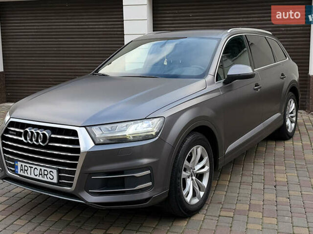 Серый Ауди Ку 7, объемом двигателя 3 л и пробегом 250 тыс. км за 25900 $, фото 3 на Automoto.ua