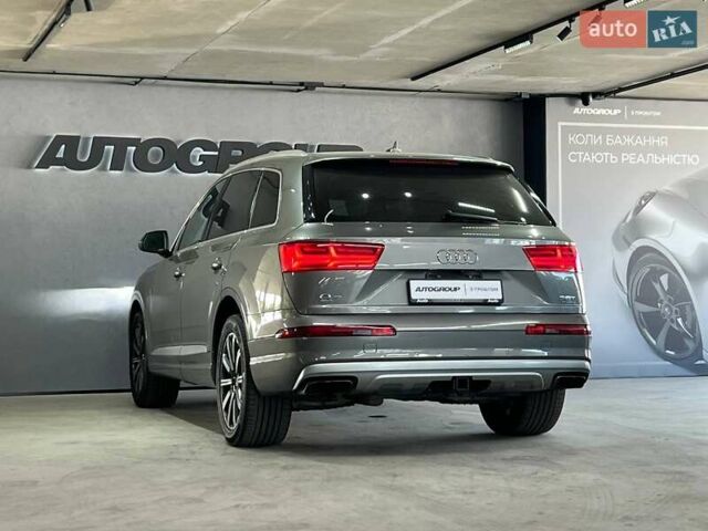Серый Ауди Ку 7, объемом двигателя 3 л и пробегом 158 тыс. км за 24400 $, фото 3 на Automoto.ua