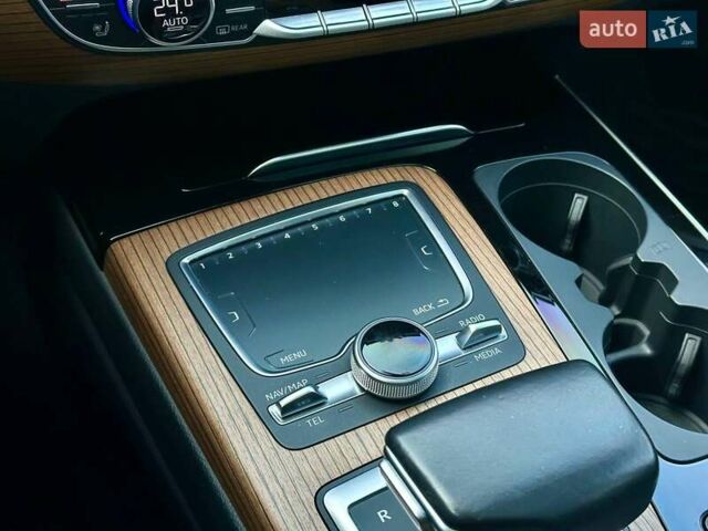 Сірий Ауді Ку 7, об'ємом двигуна 3 л та пробігом 160 тис. км за 32999 $, фото 41 на Automoto.ua