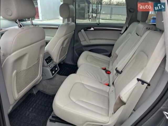 Сірий Ауді Ку 7, об'ємом двигуна 3 л та пробігом 262 тис. км за 23400 $, фото 6 на Automoto.ua