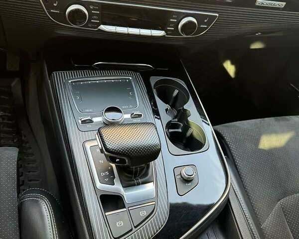 Сірий Ауді Ку 7, об'ємом двигуна 2.97 л та пробігом 227 тис. км за 34000 $, фото 13 на Automoto.ua