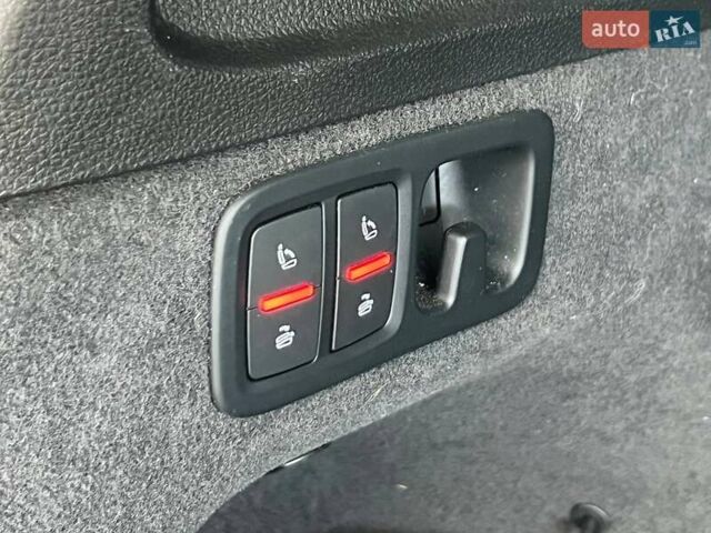 Серый Ауди Ку 7, объемом двигателя 3 л и пробегом 158 тыс. км за 24400 $, фото 18 на Automoto.ua