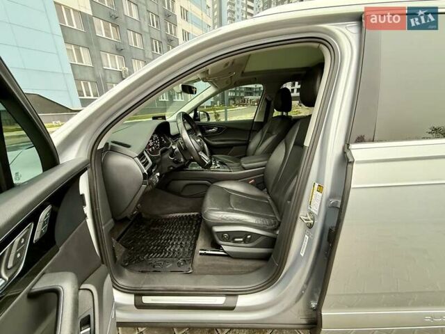 Серый Ауди Ку 7, объемом двигателя 3 л и пробегом 415 тыс. км за 24999 $, фото 52 на Automoto.ua