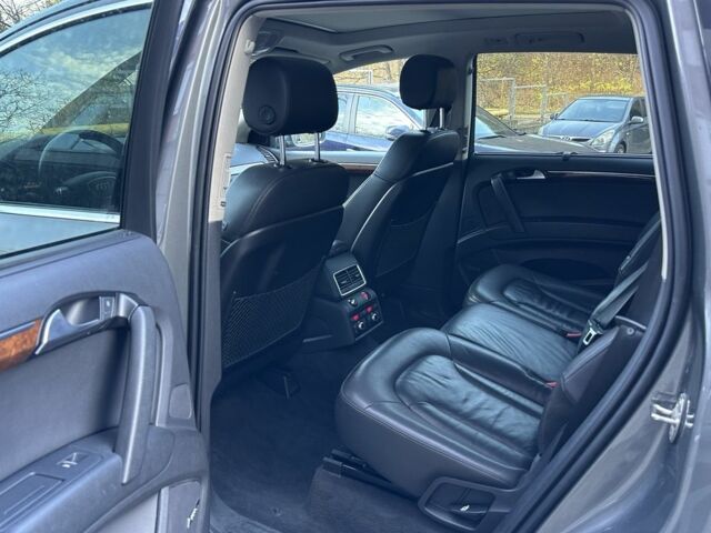 Сірий Ауді Ку 7, об'ємом двигуна 3 л та пробігом 206 тис. км за 11900 $, фото 12 на Automoto.ua