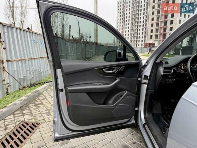 Серый Ауди Ку 7, объемом двигателя 3 л и пробегом 415 тыс. км за 24999 $, фото 36 на Automoto.ua