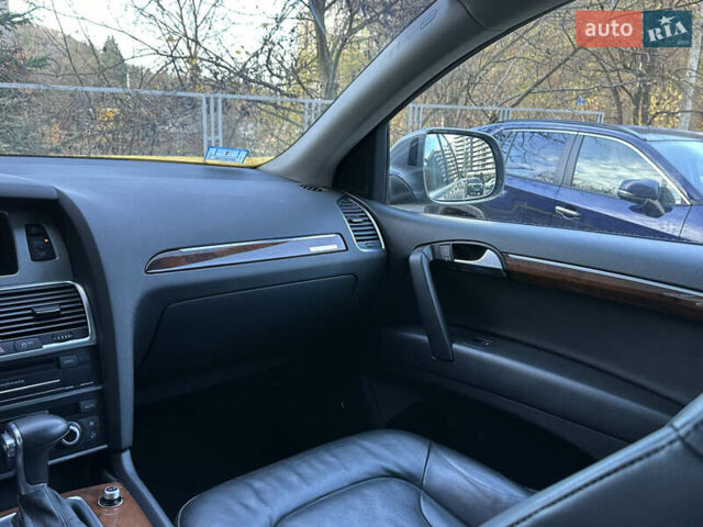 Сірий Ауді Ку 7, об'ємом двигуна 3 л та пробігом 206 тис. км за 11900 $, фото 9 на Automoto.ua