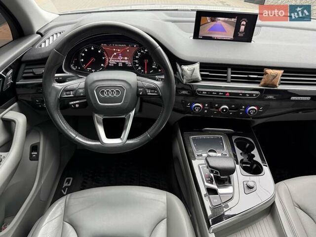 Сірий Ауді Ку 7, об'ємом двигуна 3 л та пробігом 180 тис. км за 26500 $, фото 49 на Automoto.ua