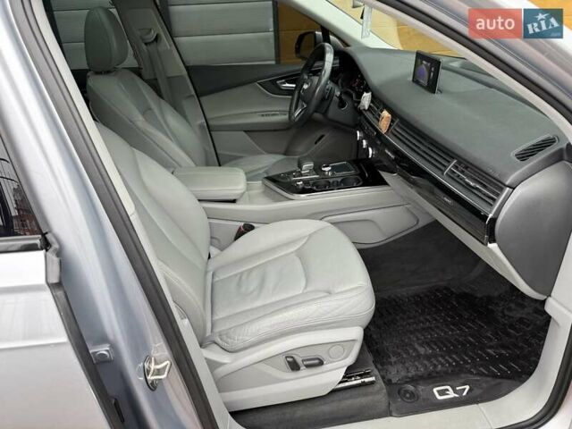 Сірий Ауді Ку 7, об'ємом двигуна 3 л та пробігом 180 тис. км за 26500 $, фото 43 на Automoto.ua