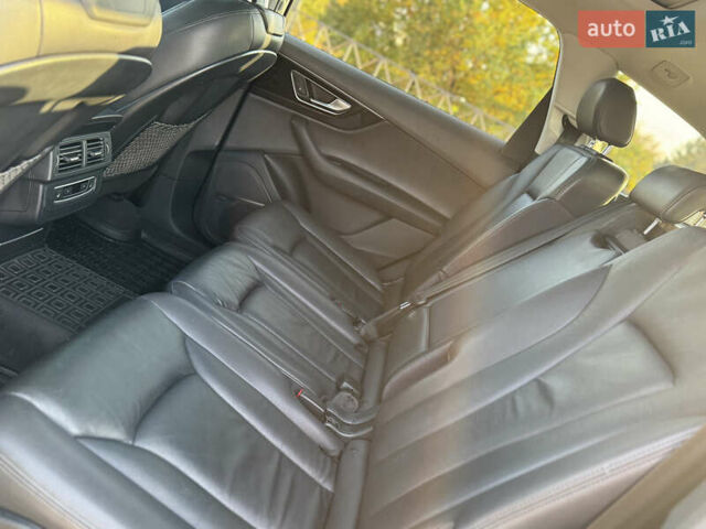 Сірий Ауді Ку 7, об'ємом двигуна 3 л та пробігом 177 тис. км за 22999 $, фото 11 на Automoto.ua