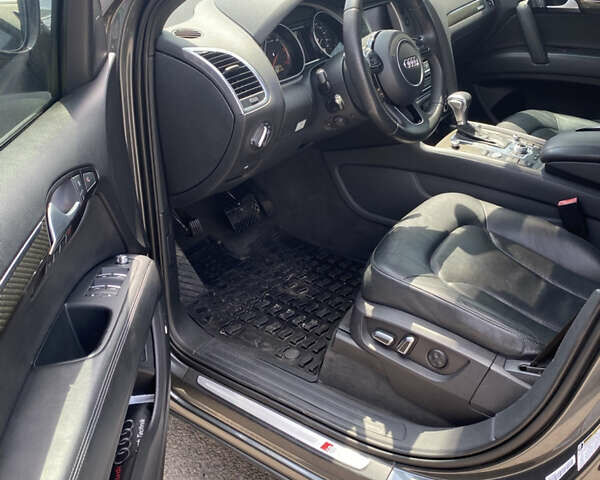 Сірий Ауді Ку 7, об'ємом двигуна 3 л та пробігом 222 тис. км за 22863 $, фото 10 на Automoto.ua
