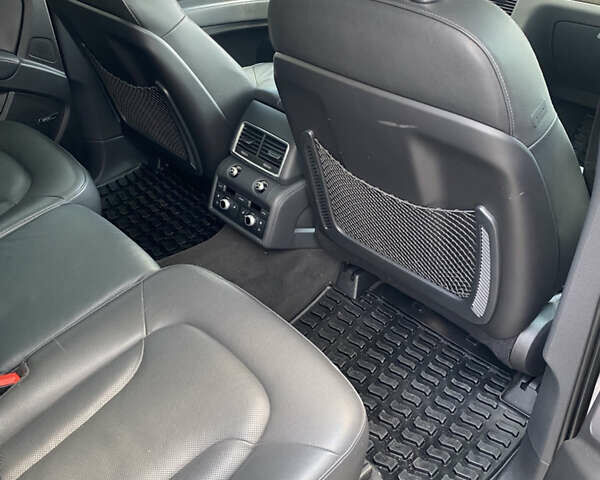 Сірий Ауді Ку 7, об'ємом двигуна 2.97 л та пробігом 227 тис. км за 23795 $, фото 5 на Automoto.ua