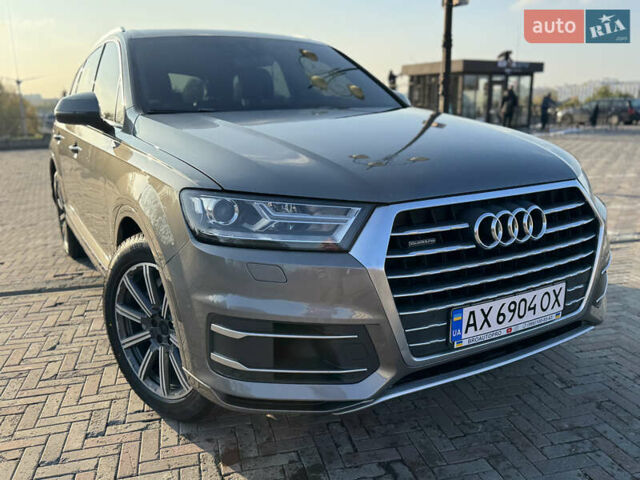 Серый Ауди Ку 7, объемом двигателя 3 л и пробегом 177 тыс. км за 21999 $, фото 32 на Automoto.ua