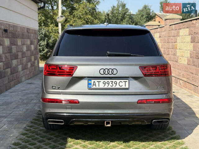 Серый Ауди Ку 7, объемом двигателя 3 л и пробегом 245 тыс. км за 22500 $, фото 1 на Automoto.ua