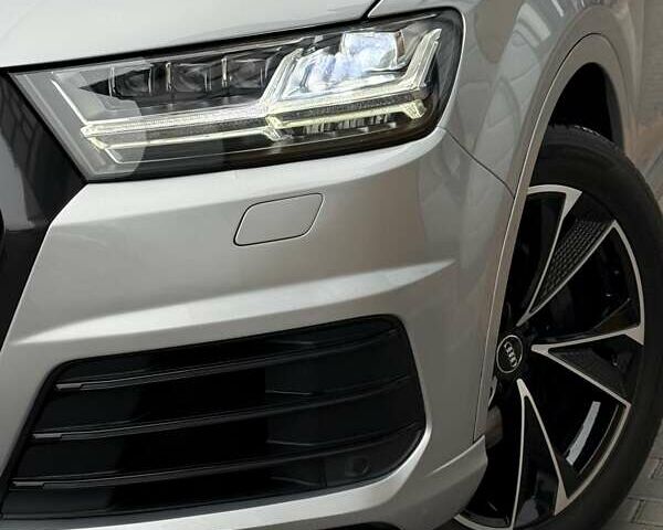 Сірий Ауді Ку 7, об'ємом двигуна 3 л та пробігом 180 тис. км за 26500 $, фото 7 на Automoto.ua