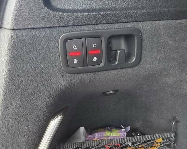 Серый Ауди Ку 7, объемом двигателя 3 л и пробегом 248 тыс. км за 25000 $, фото 18 на Automoto.ua