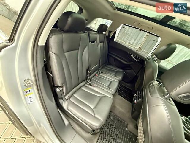 Серый Ауди Ку 7, объемом двигателя 3 л и пробегом 415 тыс. км за 24999 $, фото 76 на Automoto.ua