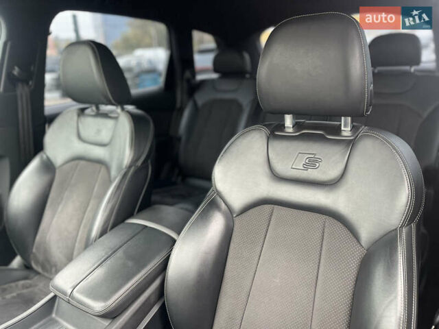 Сірий Ауді Ку 7, об'ємом двигуна 2.97 л та пробігом 220 тис. км за 33500 $, фото 15 на Automoto.ua