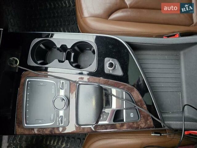 Серый Ауди Ку 7, объемом двигателя 3 л и пробегом 248 тыс. км за 25000 $, фото 12 на Automoto.ua