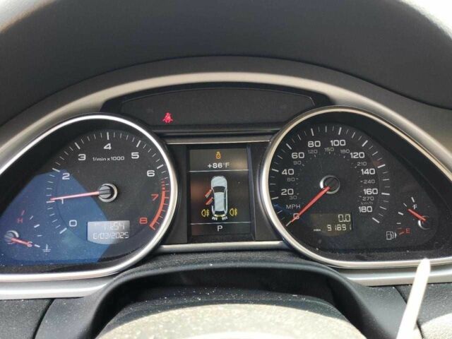 Серый Ауди Ку 7, объемом двигателя 3 л и пробегом 147 тыс. км за 1100 $, фото 10 на Automoto.ua