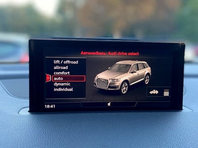 Серый Ауди Ку 7, объемом двигателя 3 л и пробегом 216 тыс. км за 32500 $, фото 5 на Automoto.ua