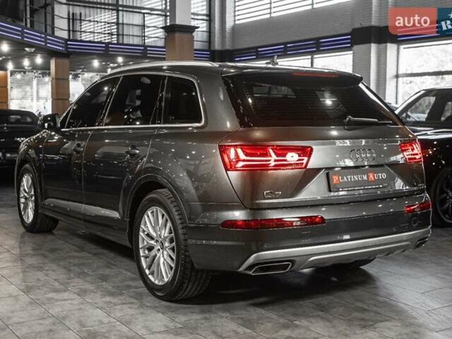 Ауді Ку 7 2015 у Одесі на Automoto.ua Сірий Ауді Ку 7, об'ємом двигуна 2.97 л та пробігом 142 тис. км за 32900 $, фото 44 на Automoto.ua