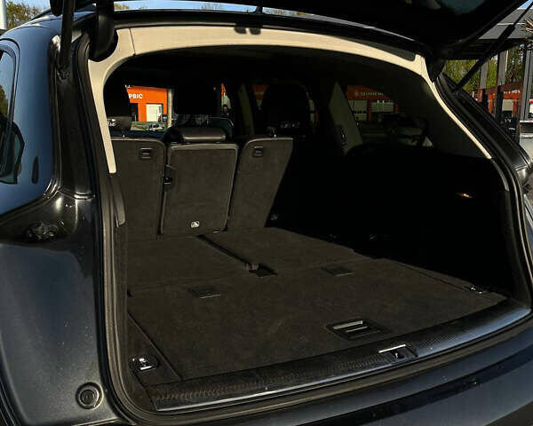 Сірий Ауді Ку 7, об'ємом двигуна 3 л та пробігом 235 тис. км за 22400 $, фото 10 на Automoto.ua