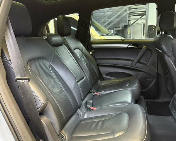 Серый Ауди Ку 7, объемом двигателя 3 л и пробегом 97 тыс. км за 14950 $, фото 14 на Automoto.ua