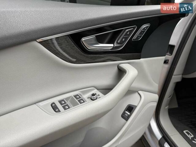 Сірий Ауді Ку 7, об'ємом двигуна 3 л та пробігом 180 тис. км за 26500 $, фото 37 на Automoto.ua