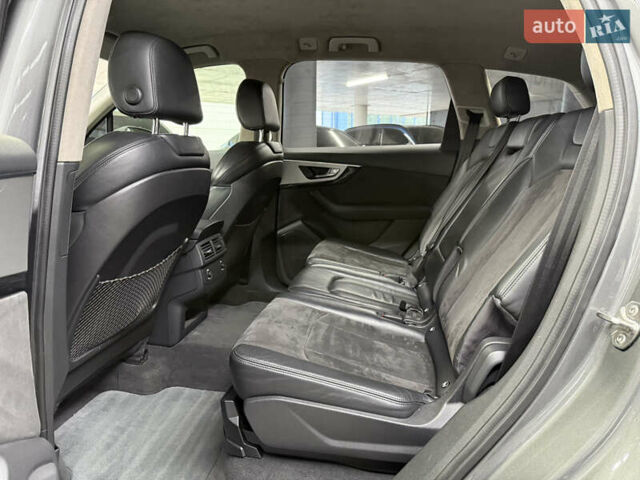 Серый Ауди Ку 7, объемом двигателя 3 л и пробегом 152 тыс. км за 29900 $, фото 22 на Automoto.ua