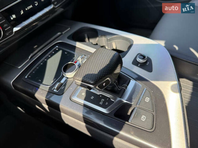 Сірий Ауді Ку 7, об'ємом двигуна 3 л та пробігом 200 тис. км за 32999 $, фото 46 на Automoto.ua