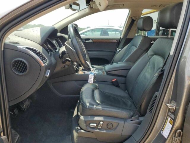 Серый Ауди Ку 7, объемом двигателя 3 л и пробегом 147 тыс. км за 1100 $, фото 6 на Automoto.ua