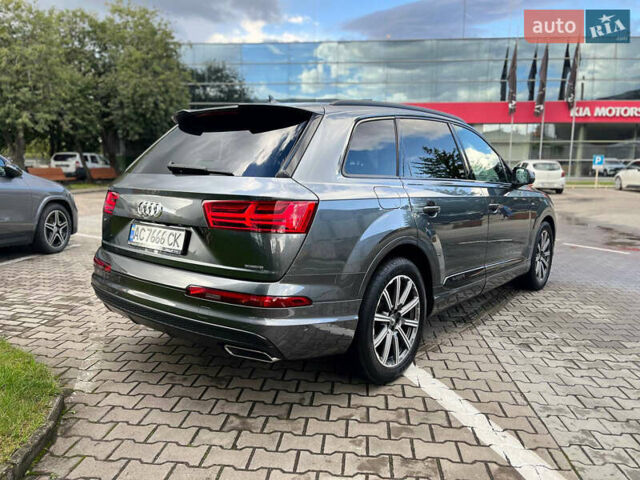 Серый Ауди Ку 7, объемом двигателя 3 л и пробегом 160 тыс. км за 40000 $, фото 4 на Automoto.ua