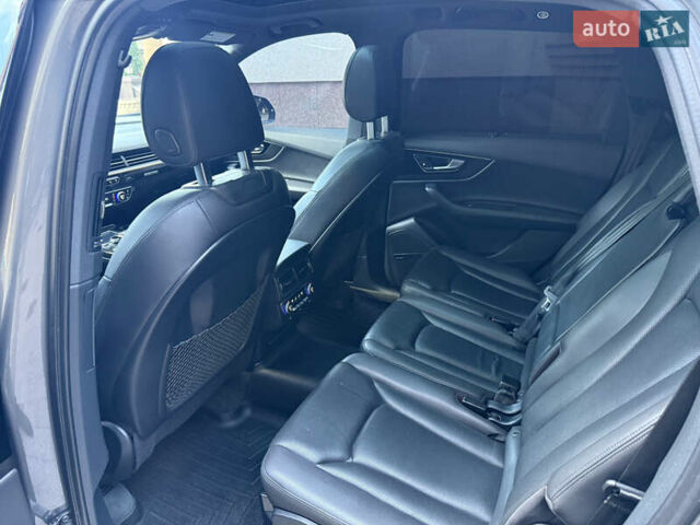 Сірий Ауді Ку 7, об'ємом двигуна 3 л та пробігом 230 тис. км за 25900 $, фото 35 на Automoto.ua