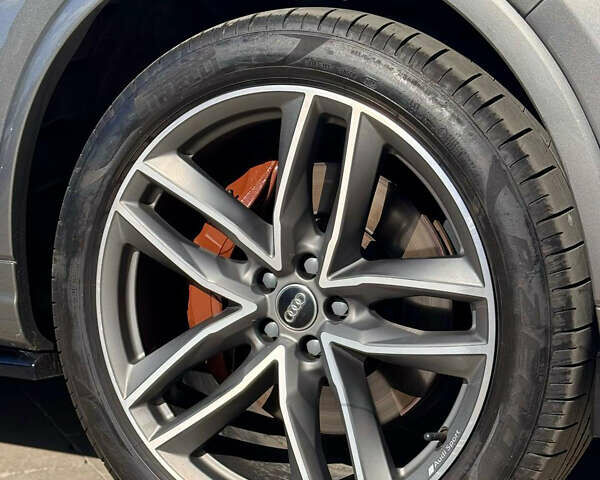 Ауди Ку 7 2016 в Ивано-Франковске на Automoto.ua Серый Ауди Ку 7, объемом двигателя 3 л и пробегом 172 тыс. км за 34000 $, фото 12 на Automoto.ua