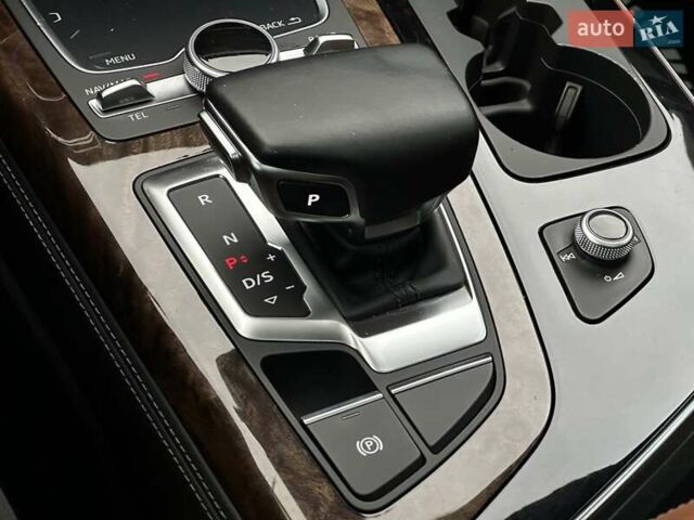 Ауди Ку 7 2016 в Мукачеве на Automoto.ua Серый Ауди Ку 7, объемом двигателя 3 л и пробегом 194 тыс. км за 28900 $, фото 54 на Automoto.ua