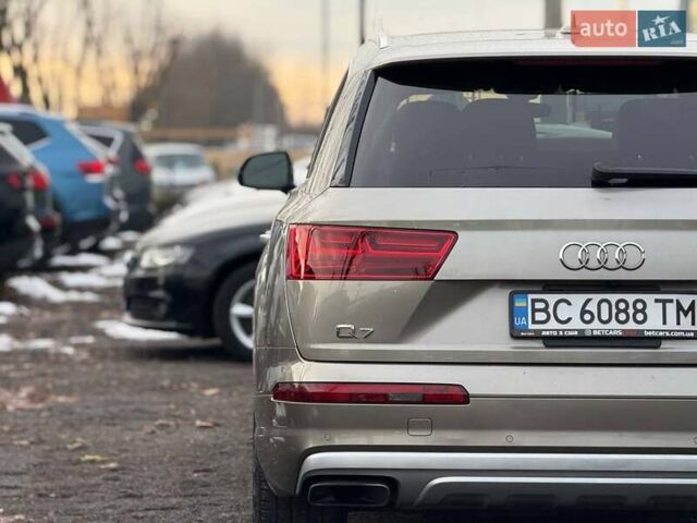 Серый Ауди Ку 7, объемом двигателя 3 л и пробегом 148 тыс. км за 30000 $, фото 3 на Automoto.ua