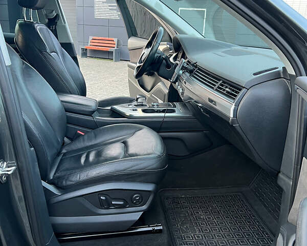 Сірий Ауді Ку 7, об'ємом двигуна 2.97 л та пробігом 214 тис. км за 41000 $, фото 15 на Automoto.ua