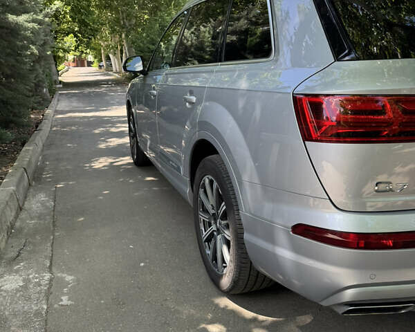 Сірий Ауді Ку 7, об'ємом двигуна 3 л та пробігом 147 тис. км за 26999 $, фото 9 на Automoto.ua