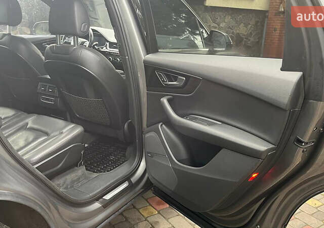 Серый Ауди Ку 7, объемом двигателя 3 л и пробегом 89 тыс. км за 25900 $, фото 34 на Automoto.ua