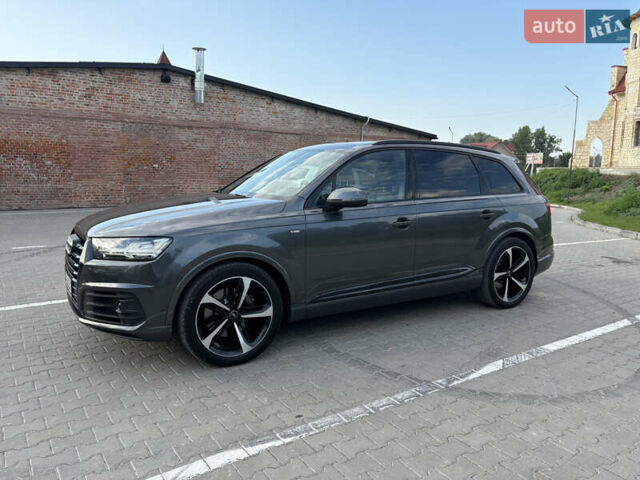Сірий Ауді Ку 7, об'ємом двигуна 3 л та пробігом 180 тис. км за 39500 $, фото 1 на Automoto.ua