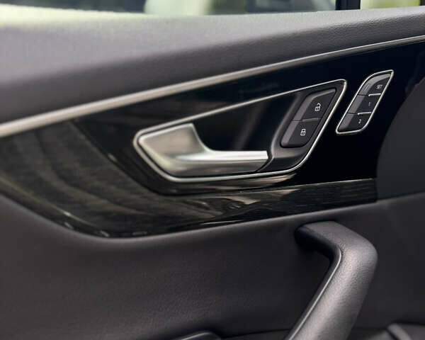 Ауди Ку 7 2016 в Ровно на Automoto.ua Серый Ауди Ку 7, объемом двигателя 3 л и пробегом 155 тыс. км за 29999 $, фото 21 на Automoto.ua