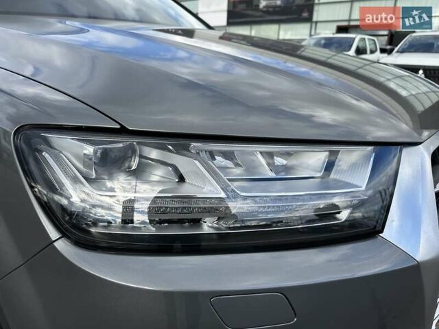 Серый Ауди Ку 7, объемом двигателя 2.97 л и пробегом 139 тыс. км за 31500 $, фото 12 на Automoto.ua